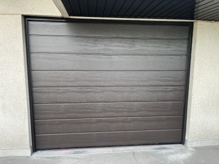 Sectionale garagepoorten voor Residentie Hoppeland in Poperinge